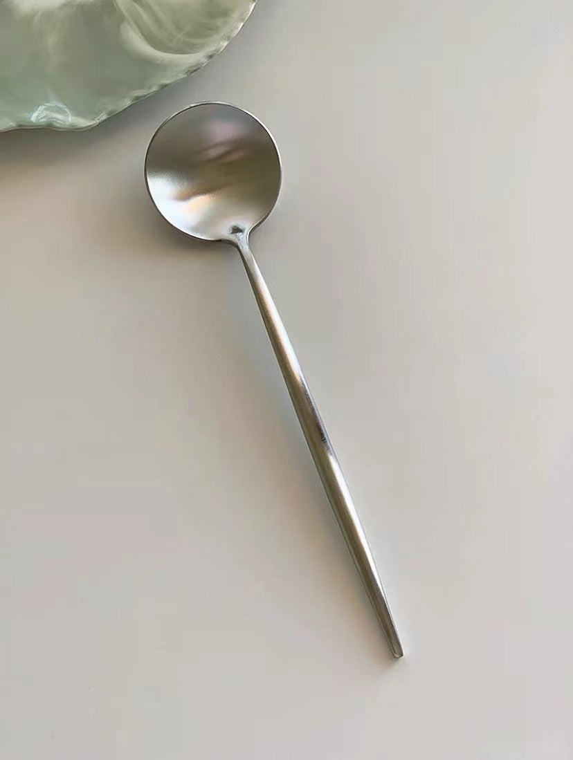 厚葡萄牙ins轻奢哑光拉丝304不锈钢餐具刀子叉勺子筷子套装酒店