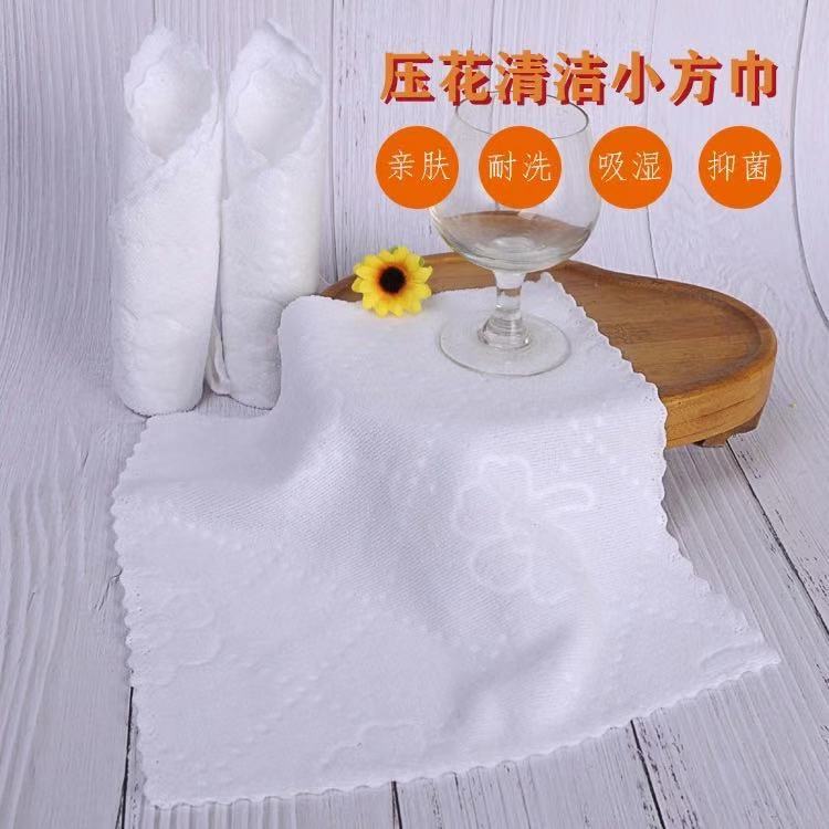厂家批发细纤维压花切边小方巾湿巾一次性餐巾酒店洗浴白色小毛巾
